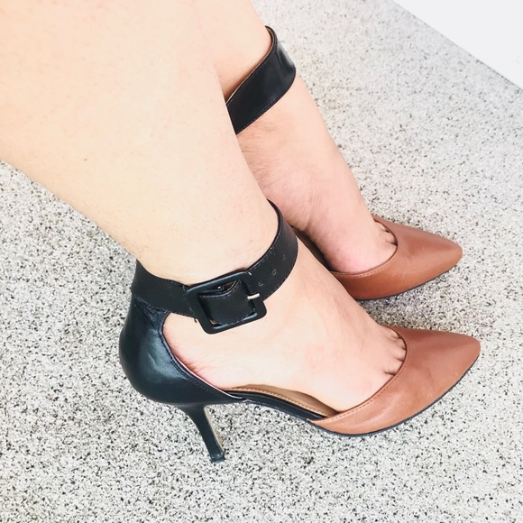 Coach Shoes - Coach Point Toe Strap Ankle Shoes Size 38